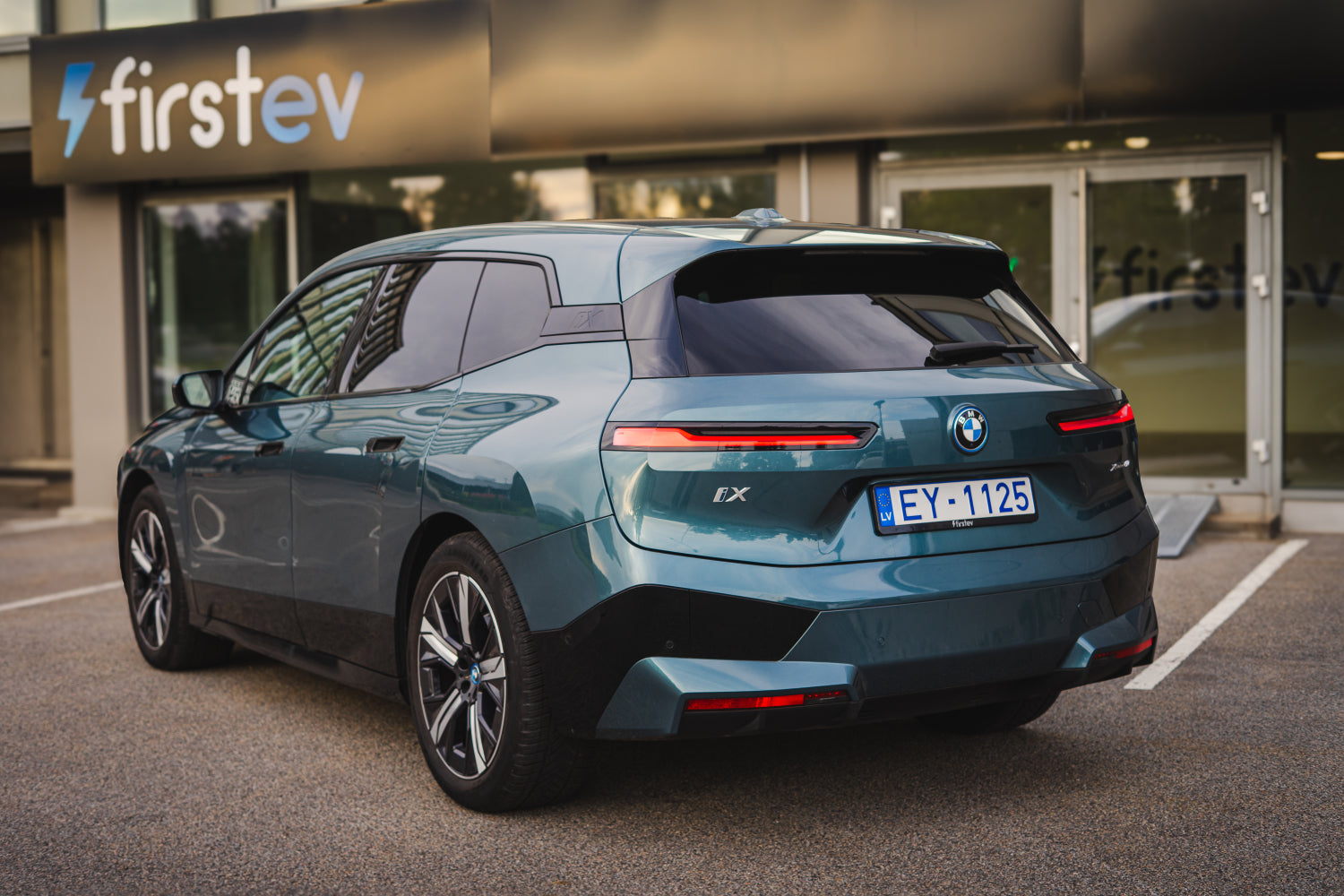 BMW iX xDrive40