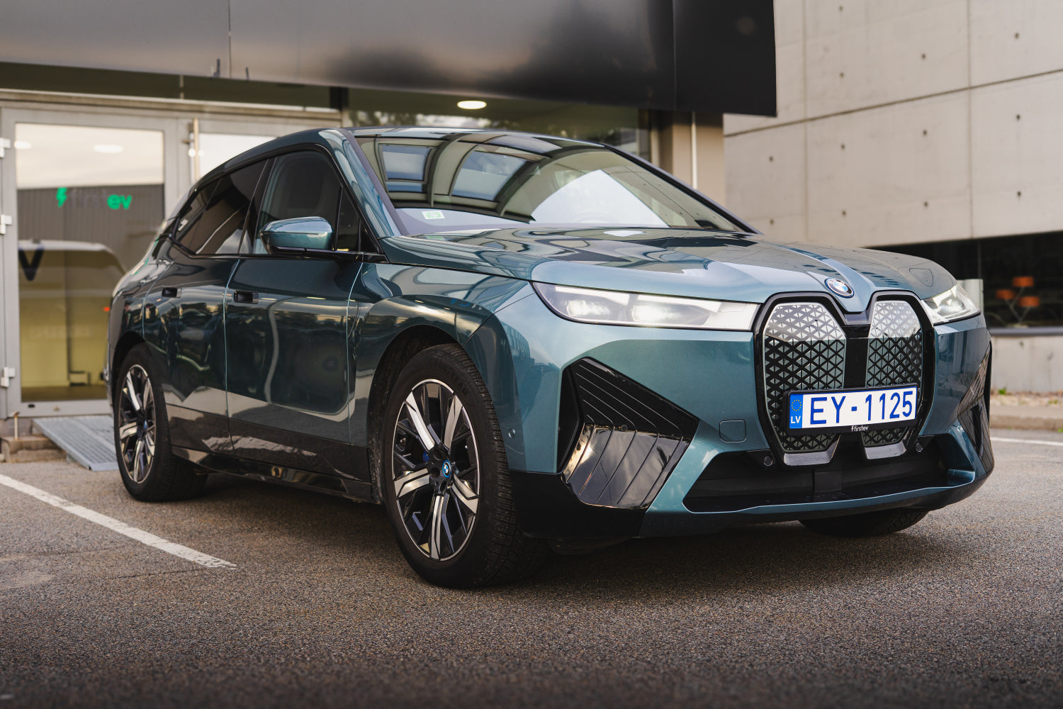 BMW iX xDrive40