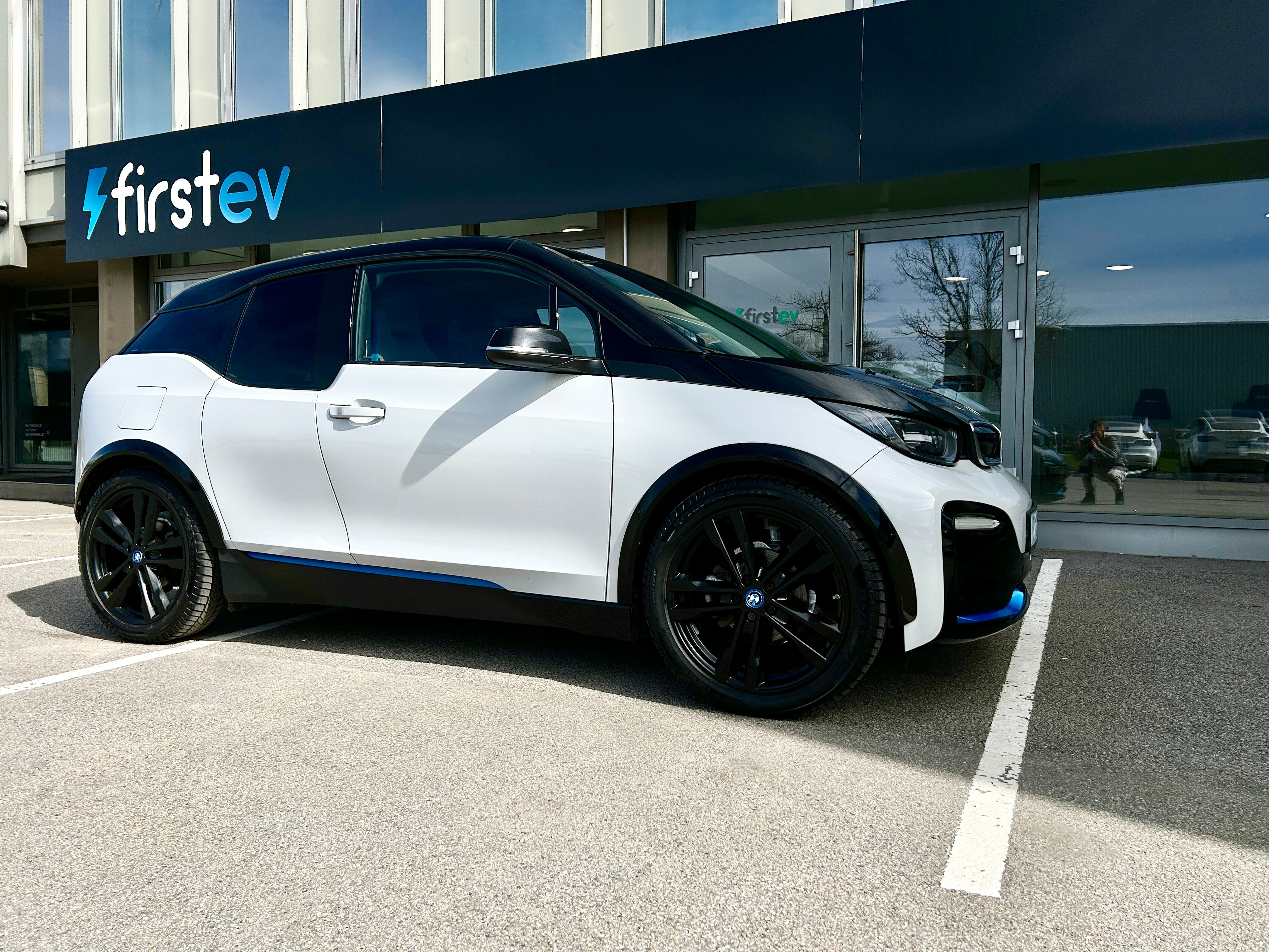 BMW i3S