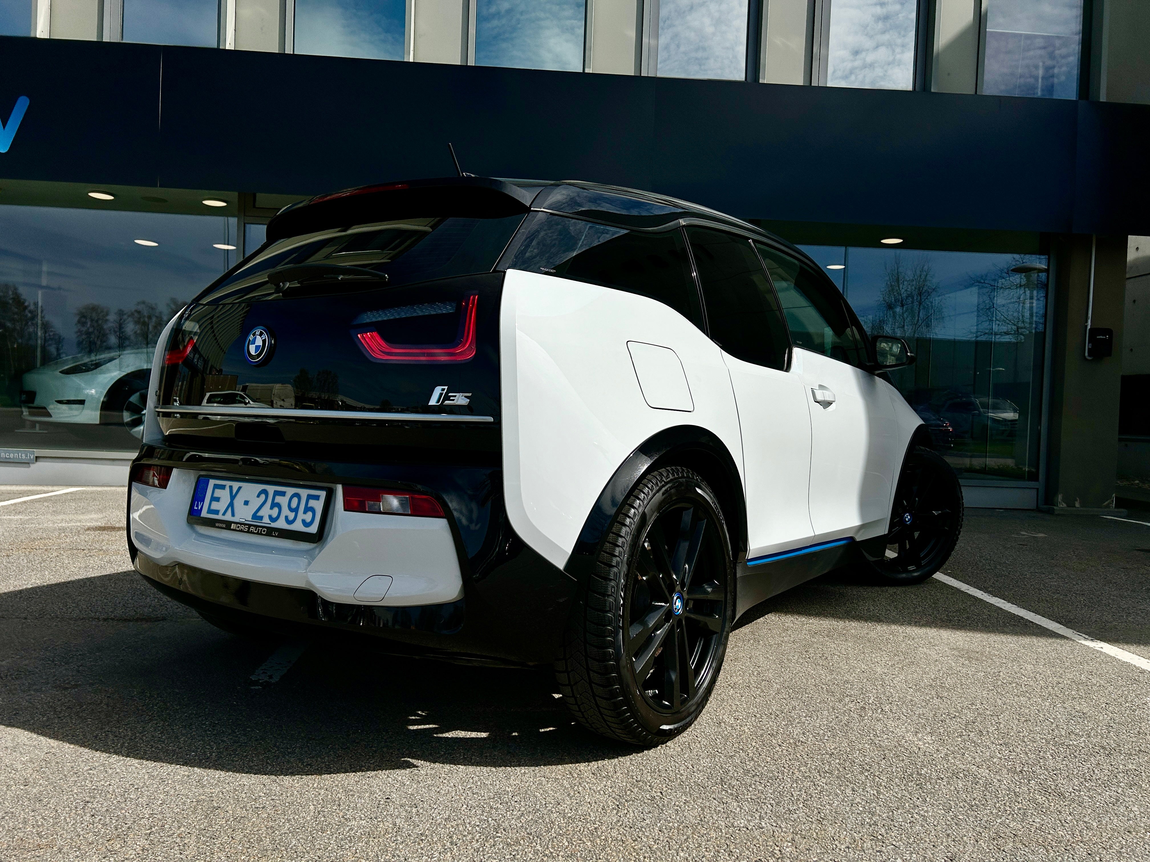 BMW i3S