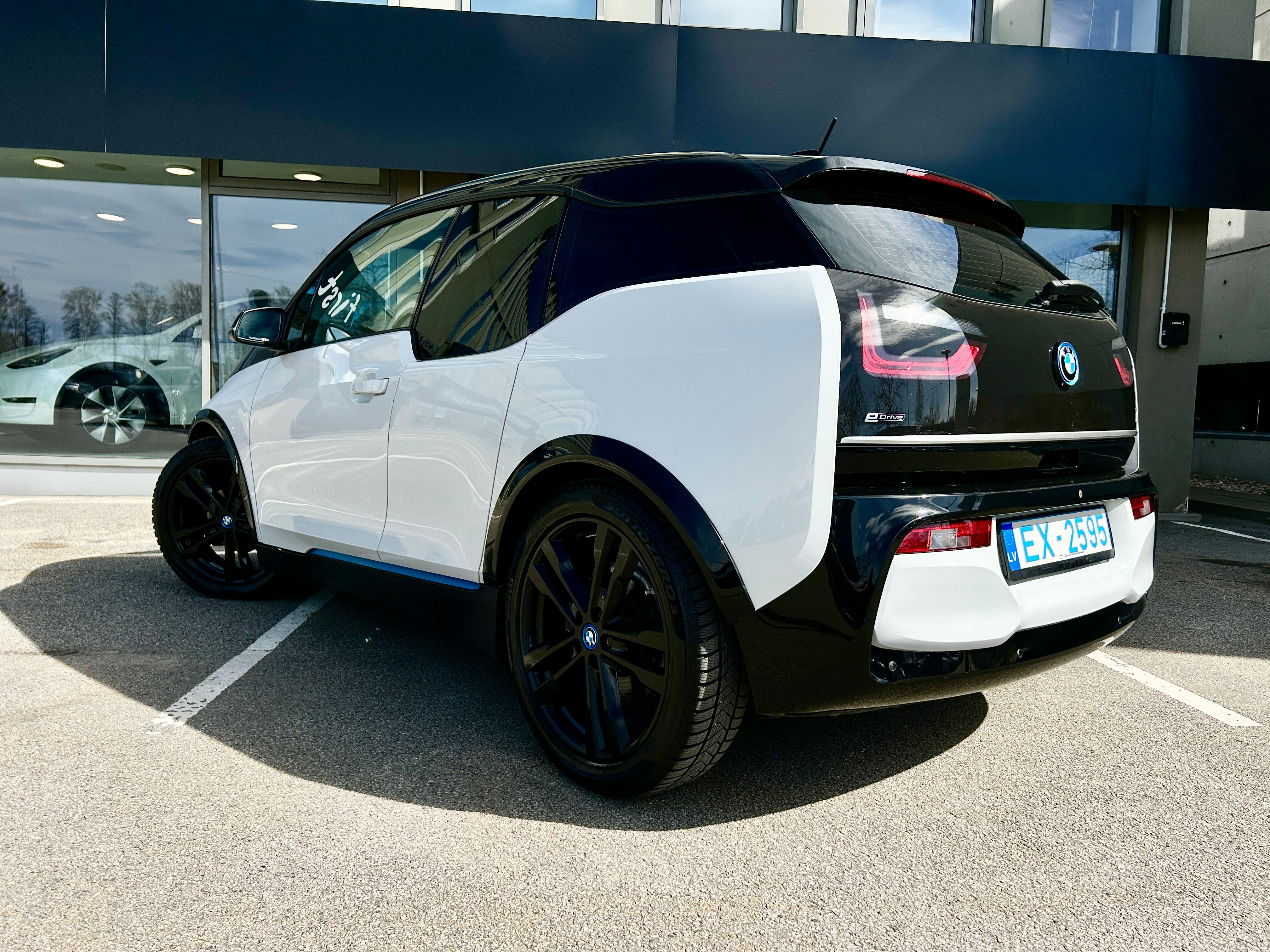 BMW i3S