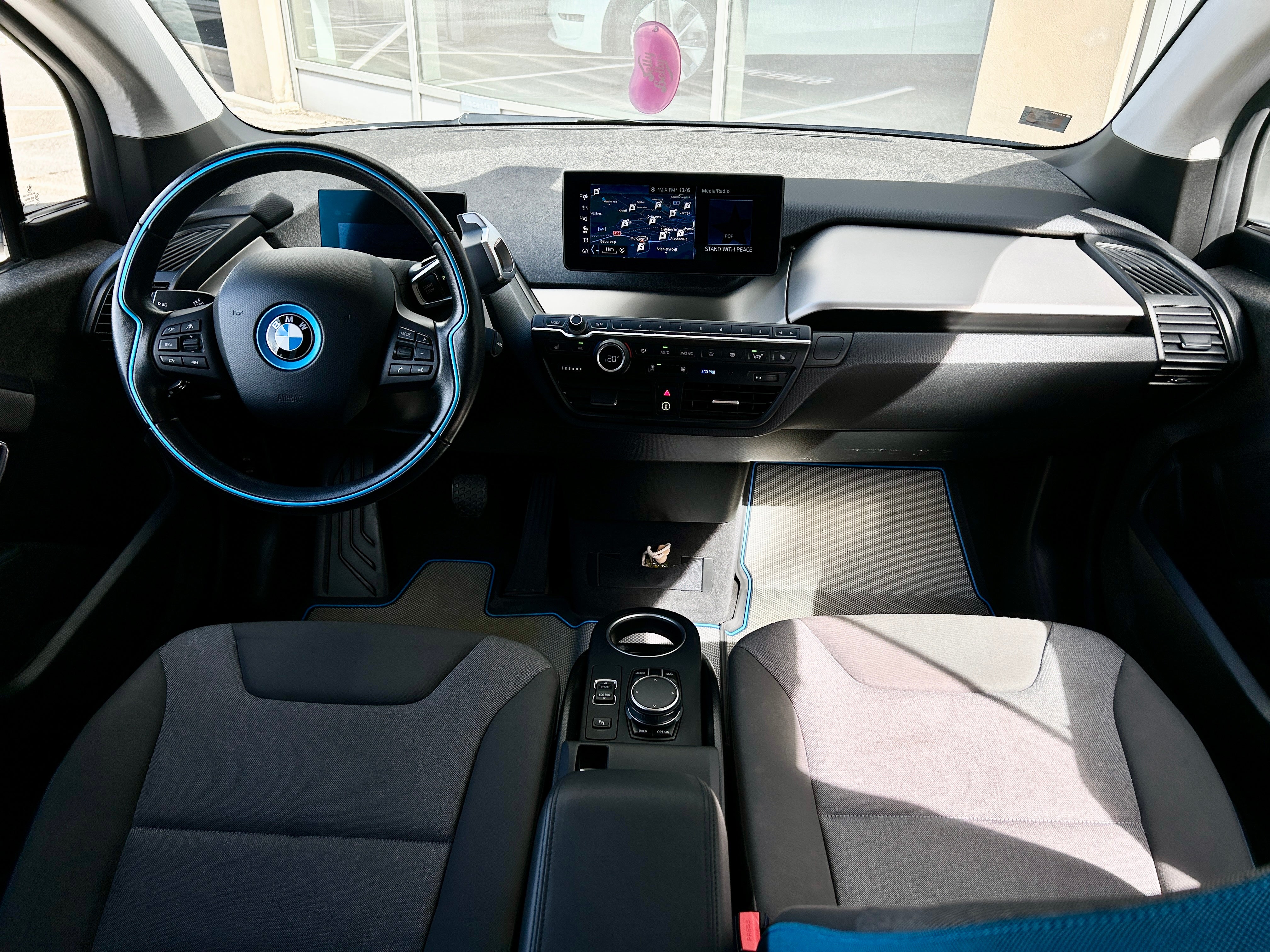 BMW i3S