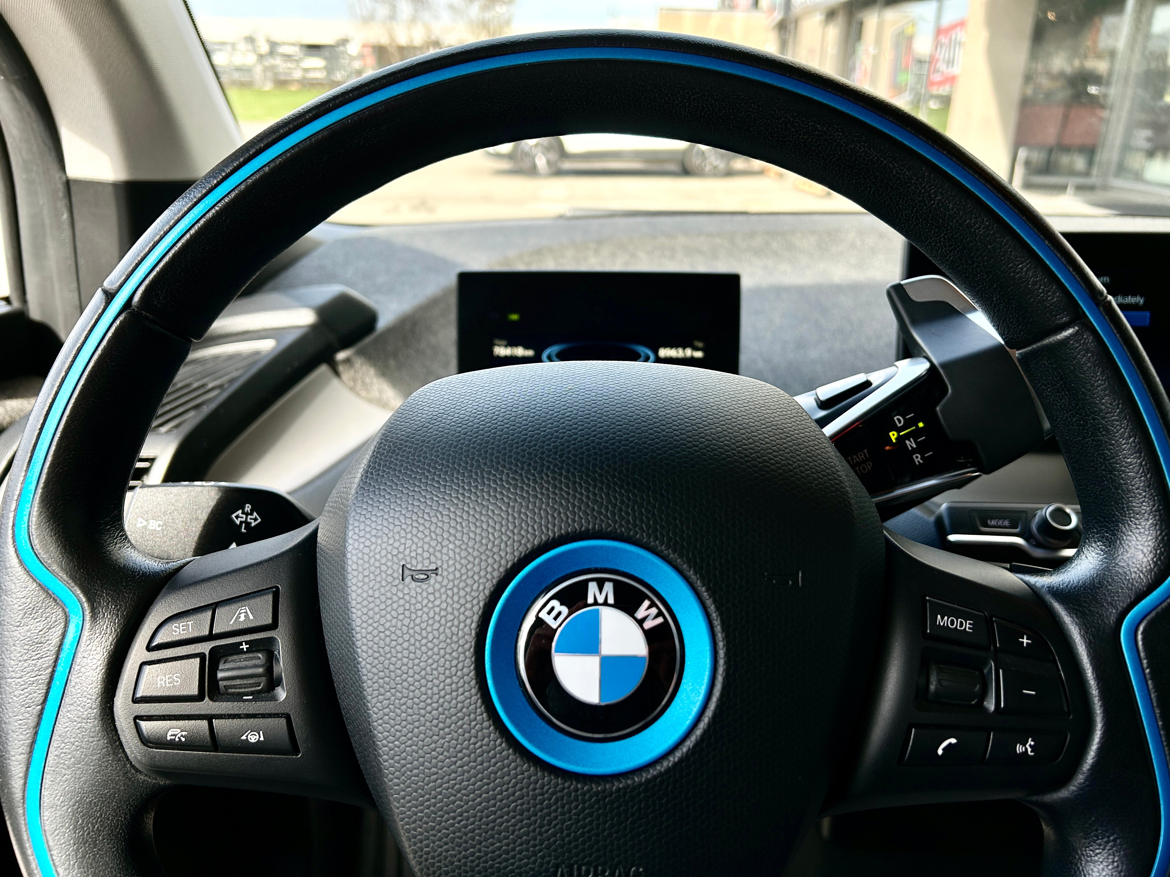 BMW i3S