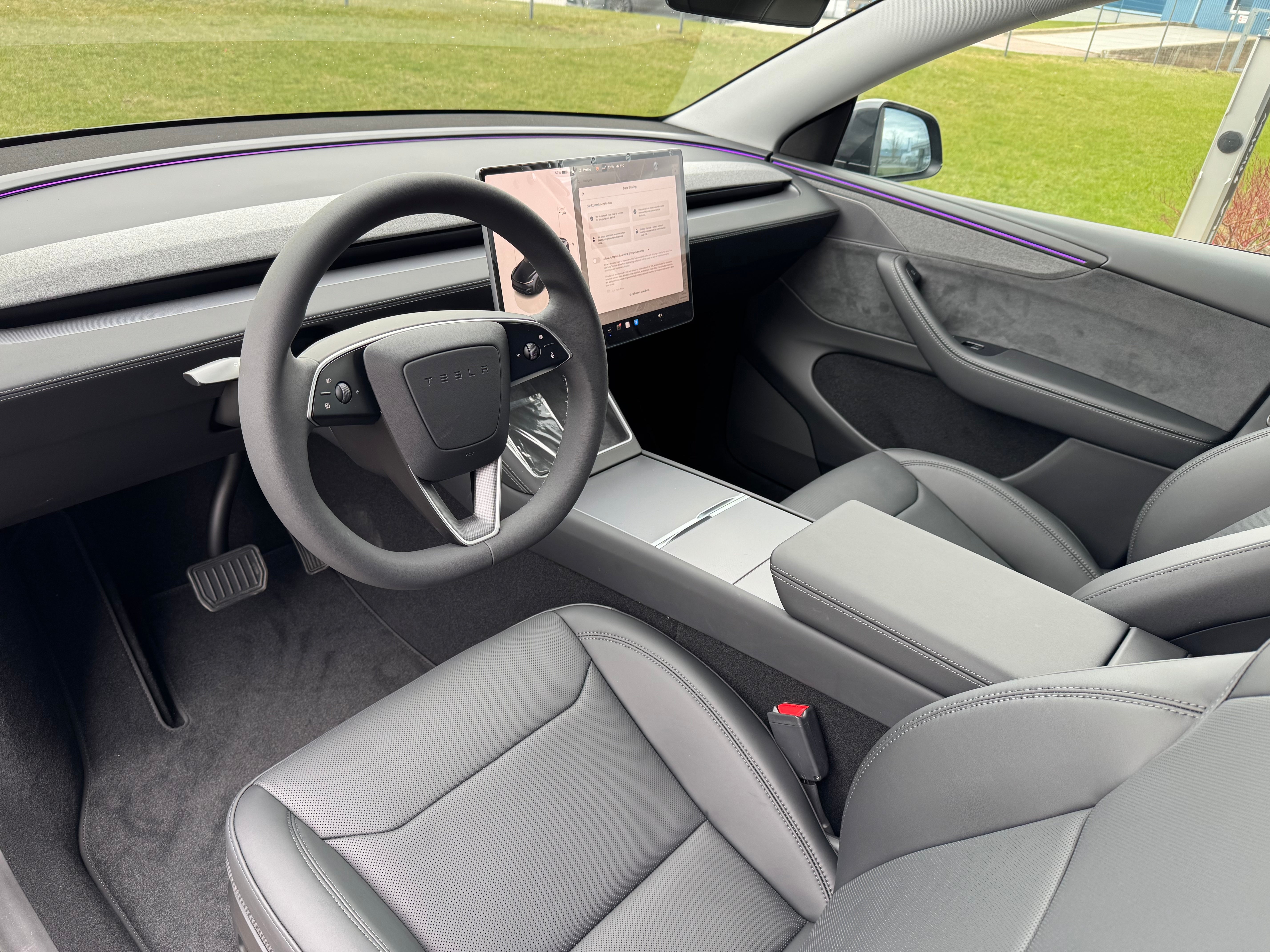 Tesla Model Y Juniper LR Stealth Gray