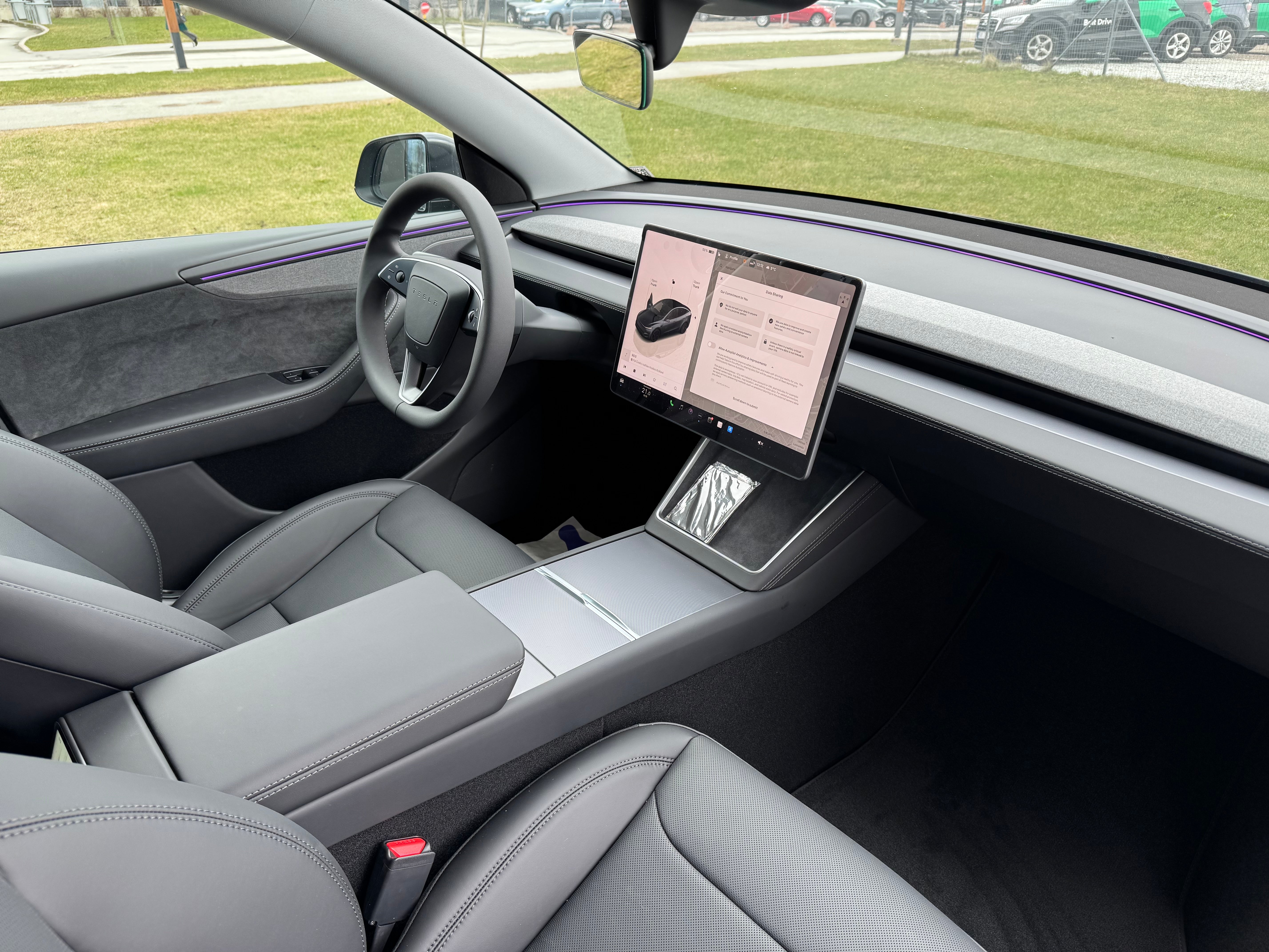 Tesla Model Y Juniper LR Stealth Gray