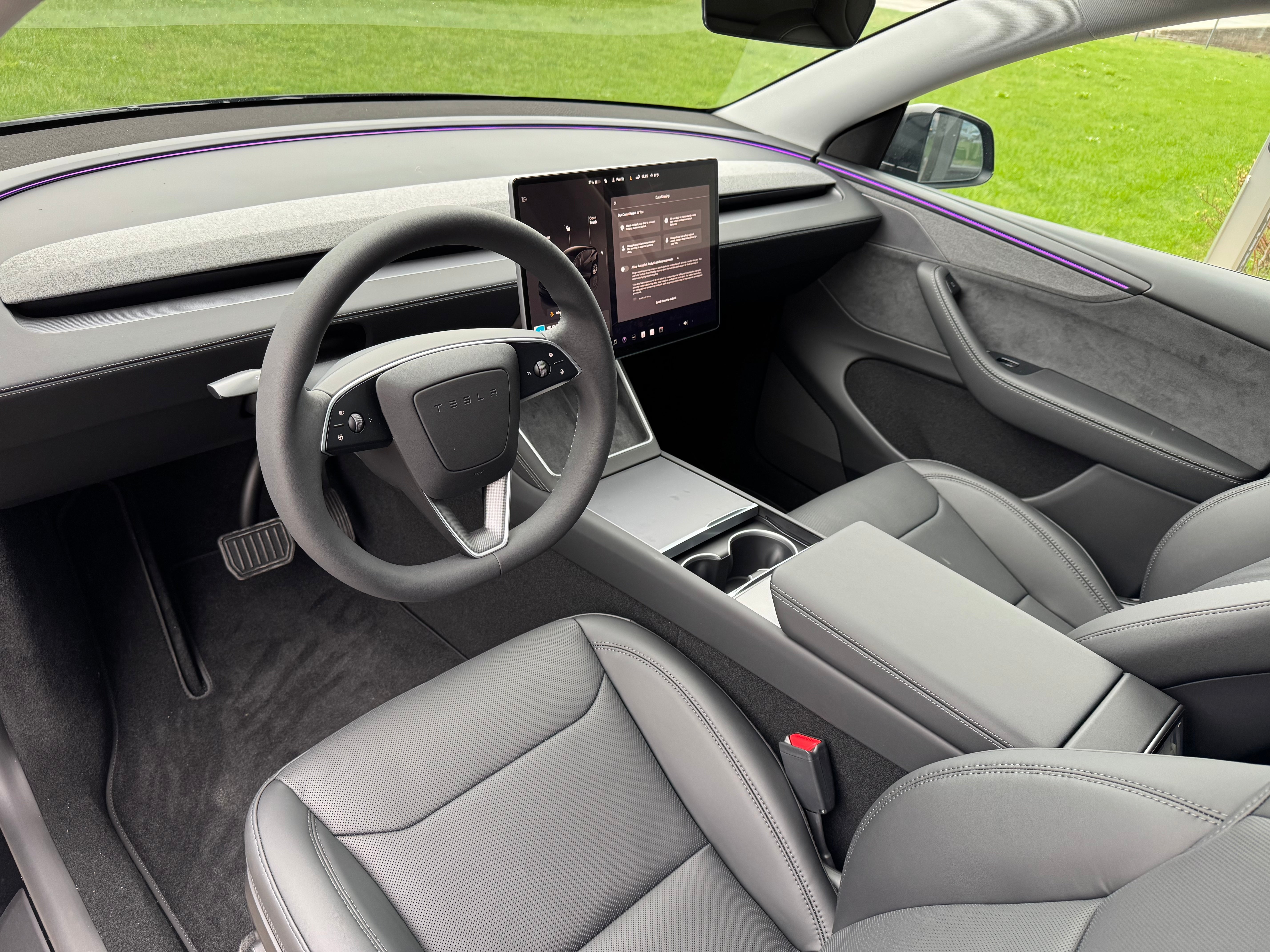 Tesla Model Y Juniper LR Black