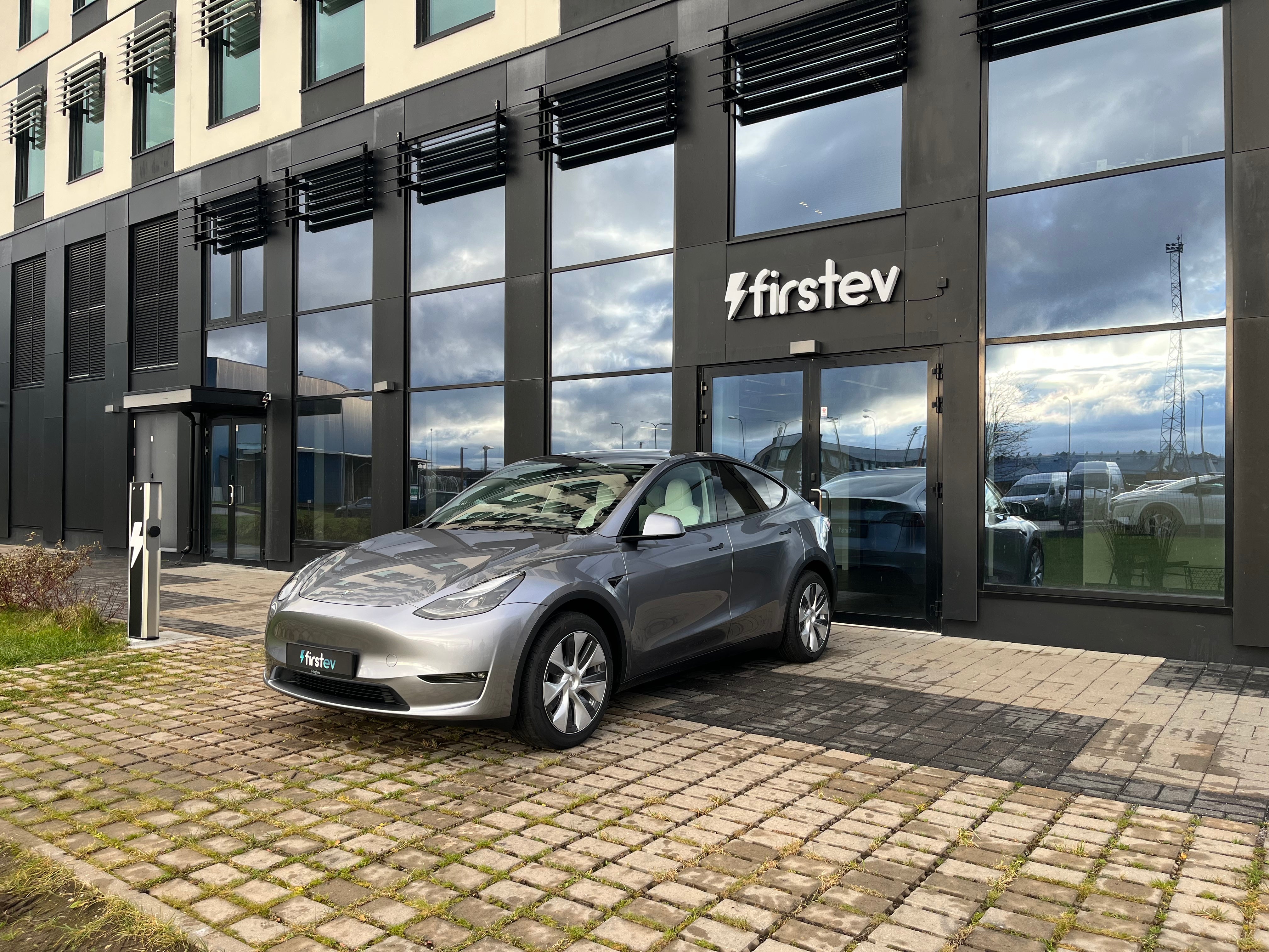 Tesla Model Y Performance