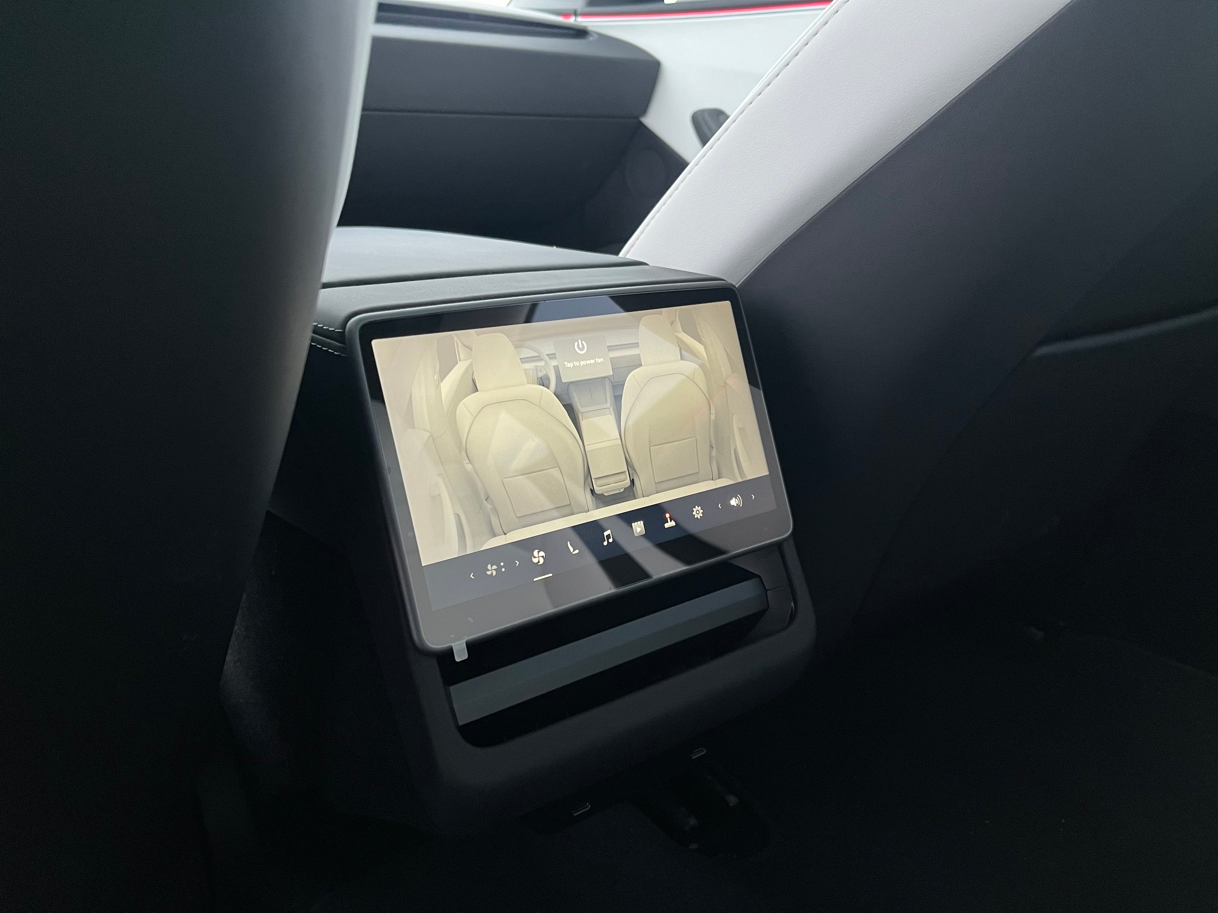 Tesla Model 3 Long Range 2024