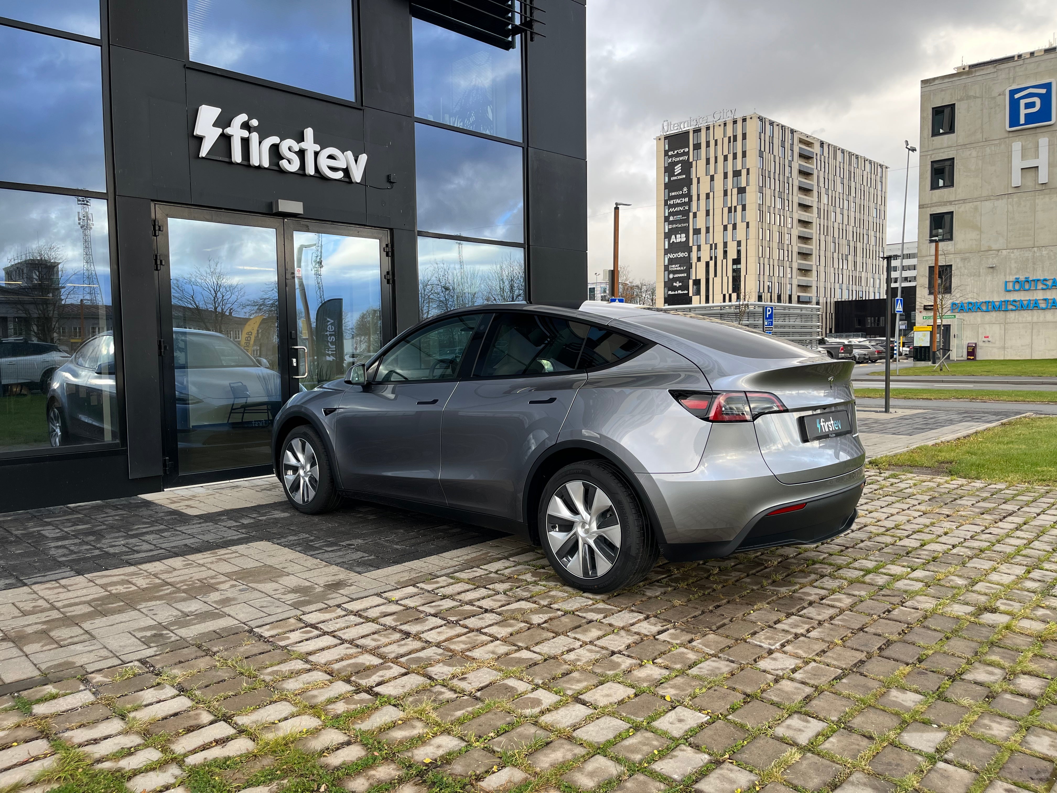 Tesla Model Y Performance