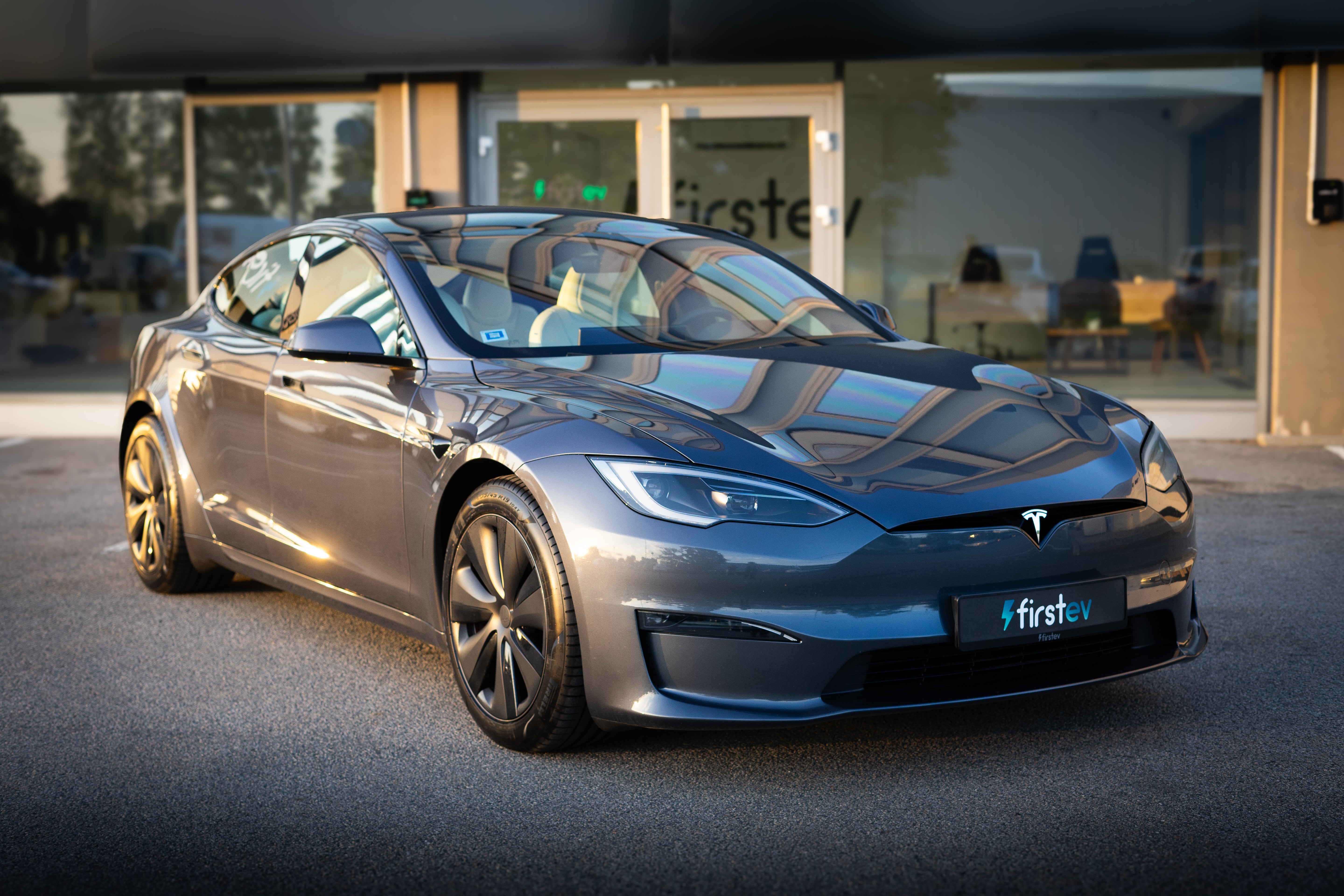 Tesla Model S Plaid