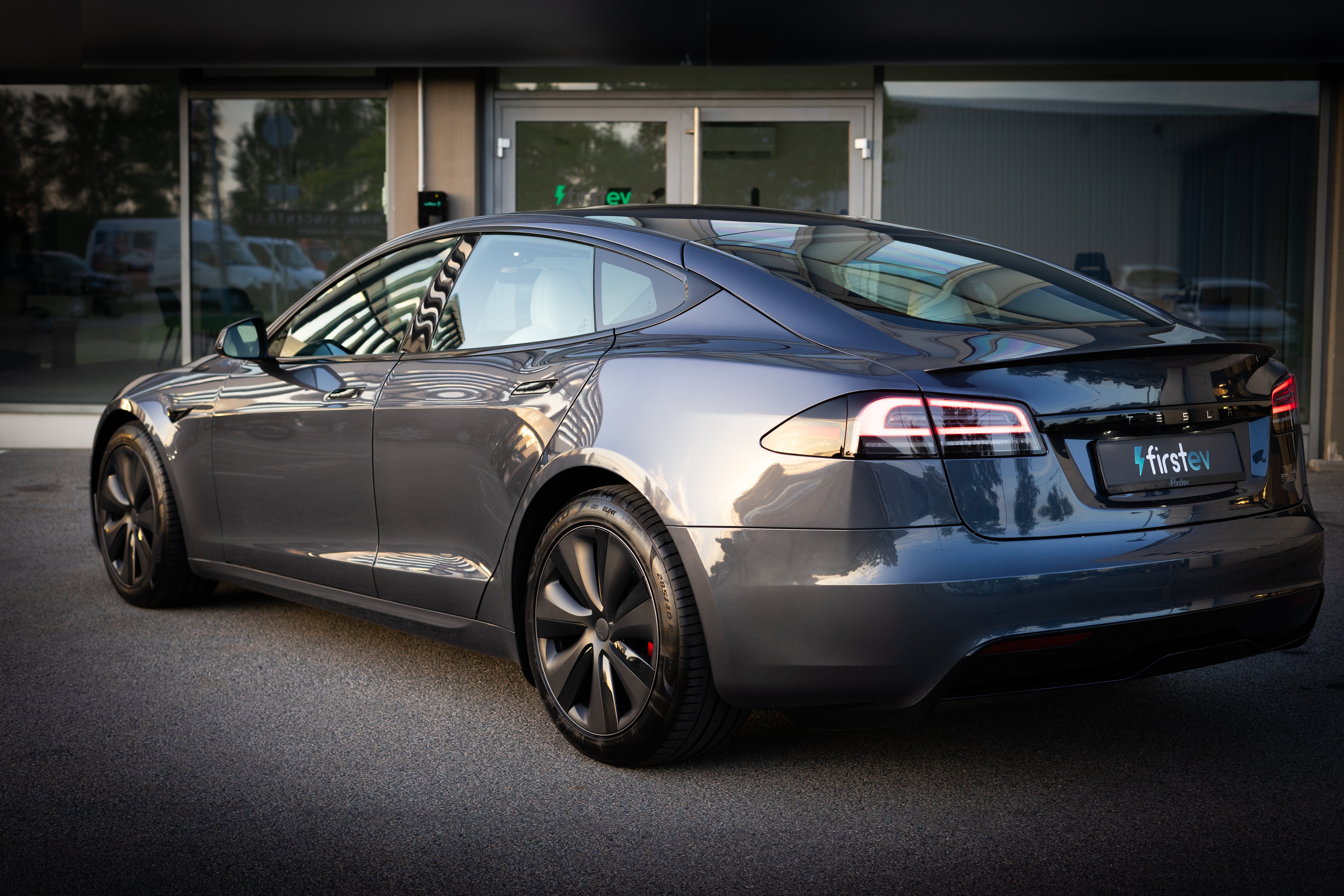 Tesla Model S Plaid