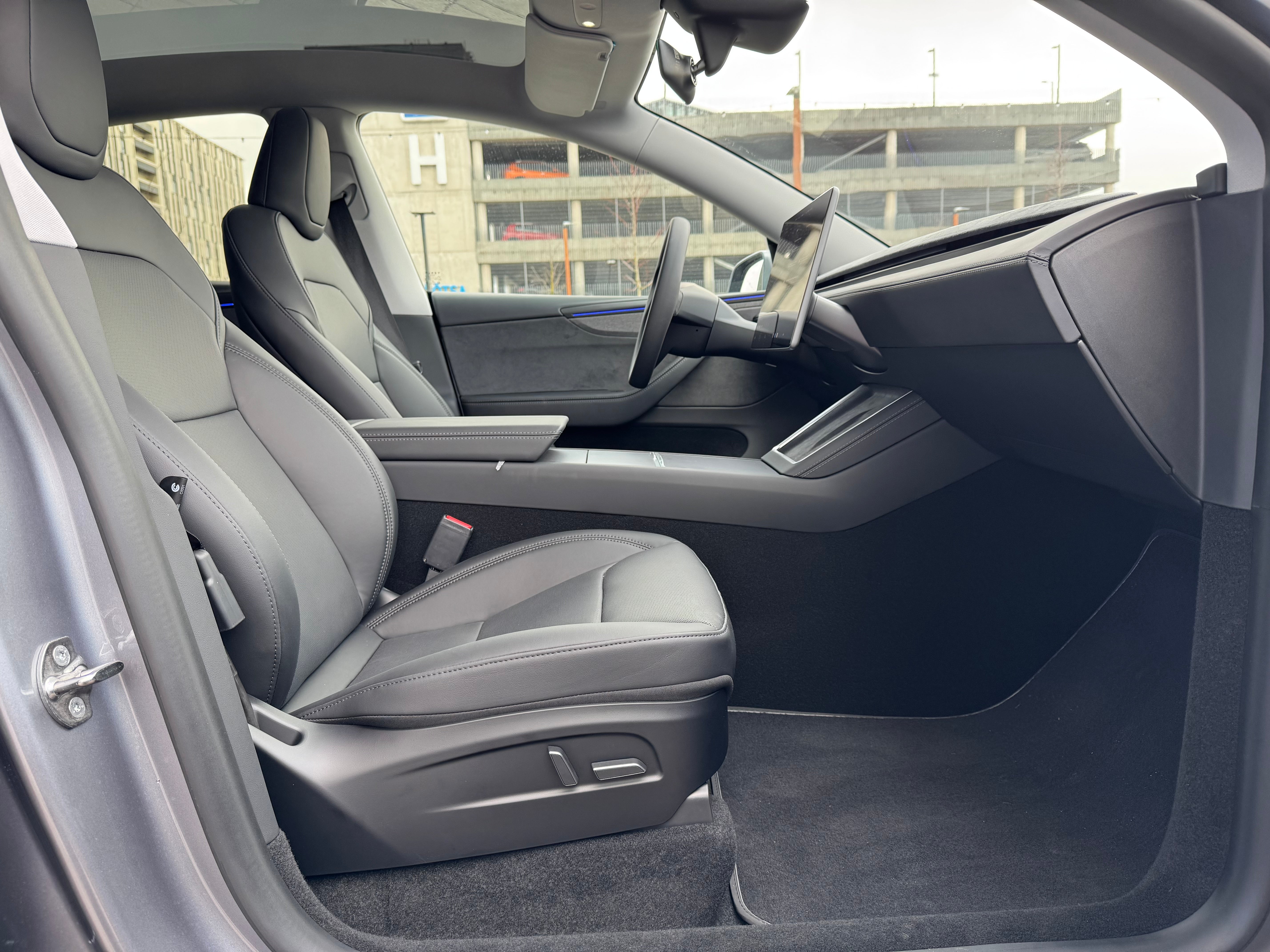 Tesla Model Y Juniper LR Quicksilver